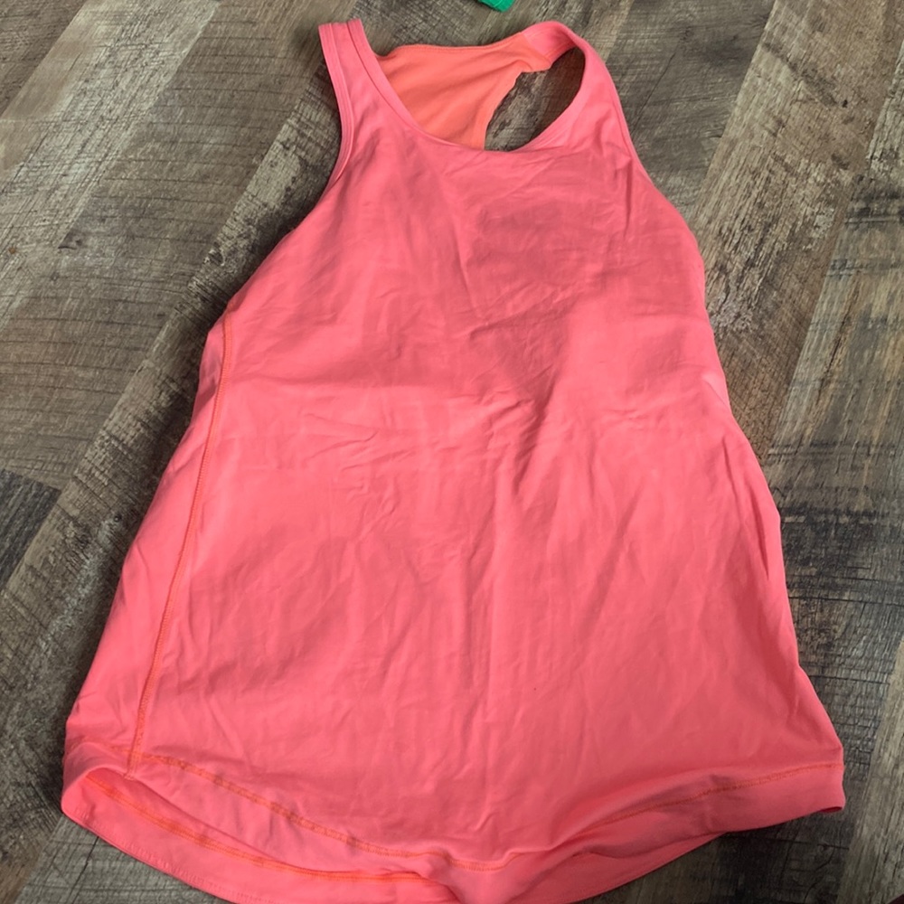 Barley worn super cute